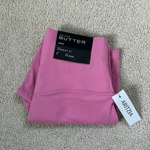 TNA Golden Butter 5” Short